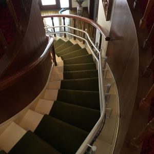 Stairlift for all stair types